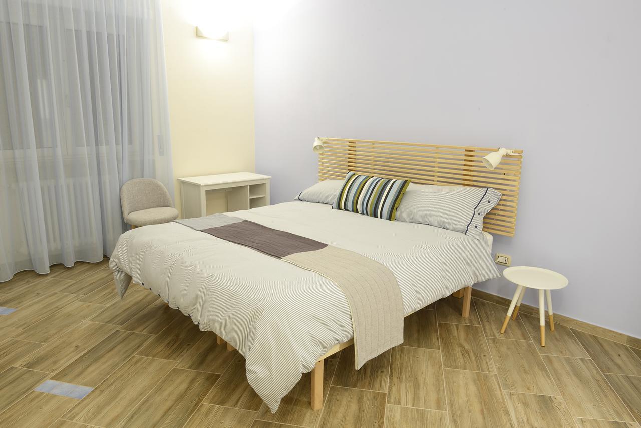 Bed and Breakfast Fronte Del Porto Salerno Exterior foto